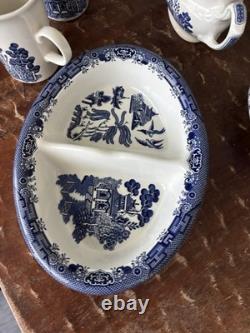 11 Piece Churchill Blue Willow Dinner Set