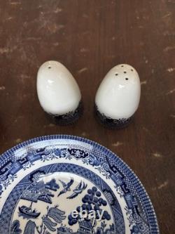 11 Piece Churchill Blue Willow Dinner Set