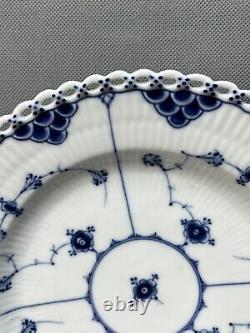 1870-90 Royal Copenhagen Porcelain Dinner Plate Blue Fluted Full lace 9'