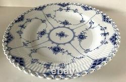 1957 Royal Copenhagen BLUE FLUTED FULL LACE Dinner Plate 1084 Second Quality