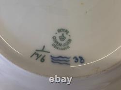 1 Dinner Plate Royal Copenhagen Blue Fluted Flowers Denmark