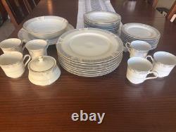 33 Pc Mikasa Lexington Fine Ivory China L280