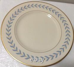 4 Sets Of 6 Syracuse China SHERWOOD DINNER PLATES Blue Laurel Wreath Ivory 10