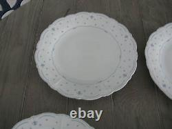 4 Tirschenreuth Baronesse Fleur De Lis Blue Dinner Plates