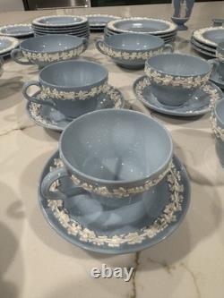 5 Tea Cup Set +1 Ext Cup WEDGEWOOD ETRURIA BARLASTON QUEENSWARE CREAM ON BLUE
