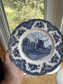 8 JOHNSON BROTHERS Old Britain Castles Blue Dinner Plates 10 Excellent