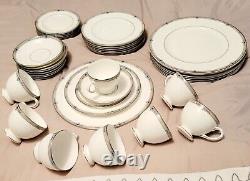 8 Wedgwood Blue Amherst 5 Piece Set Platinum TRim Wedding England China BONUS