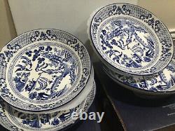 8 pc Eaton Fine Dine English Willow Blue White Pasta Bowl 9 +dinner plate 10.5