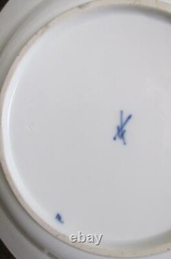 Antique Meissen Germany Blue Onion Red Gold 9 Plate