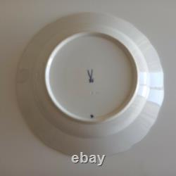 Antique Meissen porcelain blue onion pattern dinner plate