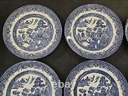 Beautiful Set of 8 Vintage Churchill BLUE WILLOW Dinner Plates England 10 1/4
