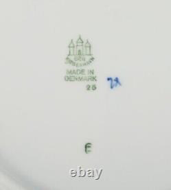 Bing & Grøndahl Blue Fluted. Set of six dinner plates in porcelain. Ca. 1930s