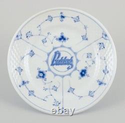 Bing & Grøndahl. Four Blue Fluted dinner plates in hotel/restaurant porcelain