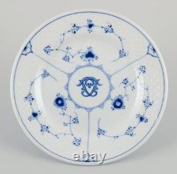 Bing & Grøndahl. Four Blue Fluted dinner plates in hotel/restaurant porcelain