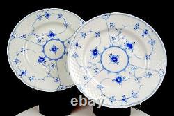 Bing & Grondahl Porcelain Blue Traditional 2 Lace 9 3/4 Dinner Plates 1970