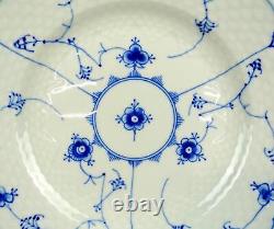 Bing & Grondahl Porcelain Blue Traditional 2 Lace 9 3/4 Dinner Plates 1970-1983