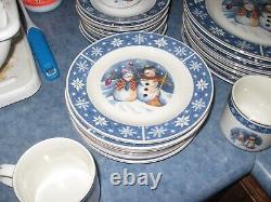 Crofton SNOWMAN HOLIDAY DISHES China LOT 38 PIECE CHRISTMAS DINNERWARE SNOWFLAKE