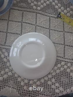 Currier & Ives Blue Dinnerware Set 4 Place Settings 24 Pc. & 2 Serving Royal USA