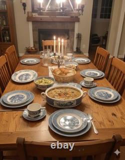 Currier & Ives Blue Royal The Old Grits MILL -14 Pieces