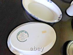 Everyday dish set 46 pieces, 8 place settings, 3 Serving dishes white-blue
