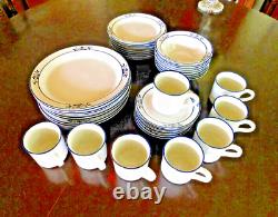 Everyday dish set 46 pieces, 8 place settings, 3 Serving dishes white-blue