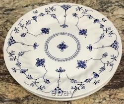 FIVE(5) Churchill England FINLANDIA BLUE WHITE DINNER PLATES EX COND 10D