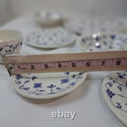 Finlandia England 20pc Dinner Set With Blue Floral Design In original Box