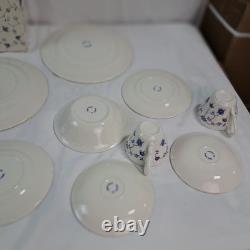 Finlandia England 20pc Dinner Set With Blue Floral Design In original Box