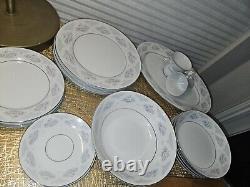 GORGEOUS! Fine China Dinnerware Sapphire by SILVERIE Rimmed In Platinum 20 Pc