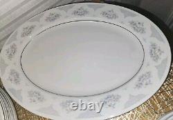 GORGEOUS! Fine China Dinnerware Sapphire by SILVERIE Rimmed In Platinum 20 Pc