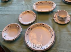 HEARTHSIDE ALLEGRO STONEWARE INDONESIA Blue PInk 20 piece collection
