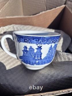 Johnson Bros Blue Willow 20 Pc Set