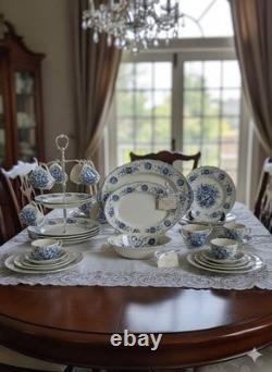 Johnson Brothers Dover Blue Windsor Ware 34 Pc Dinner Ware Sets + Service