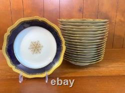 Limoges Wm. Guérin & Co. Dinner Service for 18, 90 Pcs, Cobalt Blue, Gold gilt Limoges Wm. Guérin & Co. Dinner Service for 18, 90 Pcs, Cobalt Blue, Gold gilt
