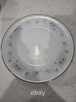 Lot Of 6 Noritake Inverness Pattern # 6716, 10.5 Inch Floral Dinner Plate