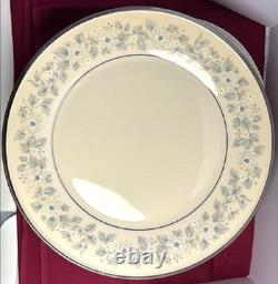 Lot of 10 Lenox Windsong Dinner Plates 10-5/8 USA Blue Floral Platinum Trim