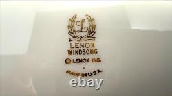 Lot of 10 Lenox Windsong Dinner Plates 10-5/8 USA Blue Floral Platinum Trim