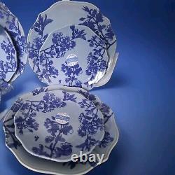 Matceramica Portugal Stoneware Scalloped Floral 11 Dinner 9 Salad 8 Plates Nwt