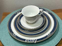 New Set of 5 Pieces Wedgwood Embassy Collection Chadwick c. 1995