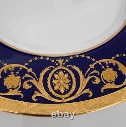 Pair of elegant Mintons Tiffany dinner plates cobalt blue and inlaid gold, 10.0