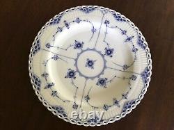 Pre-1923 Royal Copenhagen BLUE FLUTED FULL LACE Dinner Plate 1084 FIRST Quality