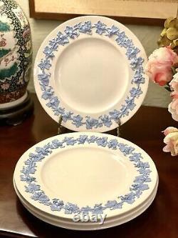 QUEEN'S WARE Wedgwood Embossed Lavender Blue on Cream Dinner Plates (4)