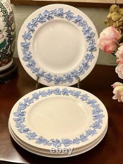 QUEEN'S WARE Wedgwood Embossed Lavender Blue on Cream Dinner Plates (4)