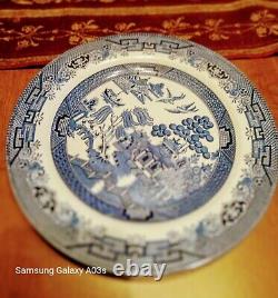 RARE Vintage Church-Hill of England Blue Willow Dinner Plate