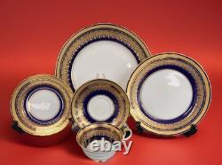 Rare AINSLEY cobalt Blue Gold Encrusted Scallop Rim Simcoe Pattern set of 12