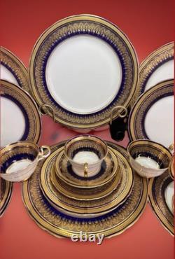 Rare AINSLEY cobalt Blue Gold Encrusted Scallop Rim Simcoe Pattern set of 12