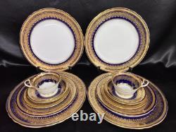 Rare AINSLEY cobalt Blue Gold Encrusted Scallop Rim Simcoe Pattern set of 12