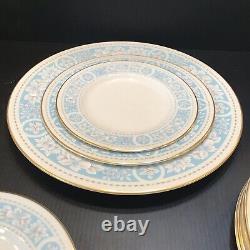 Rare Royal Doulton HAMPTON COURT Service For 6 Dinner, Salad, Bread Plates EUC