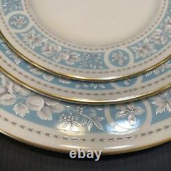 Rare Royal Doulton HAMPTON COURT Service For 6 Dinner, Salad, Bread Plates EUC