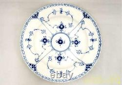 Royal Copenhagen #45 Blue Fluted Half Lace 571 Dinner Plate